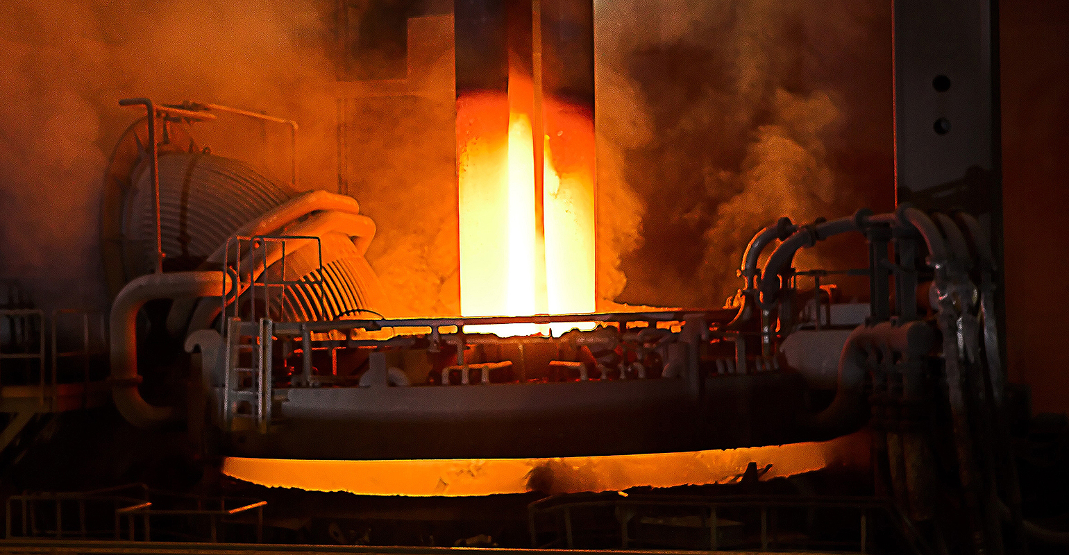 Electric arc melting is used to produce steel from scrap, in particular for structural castings.
