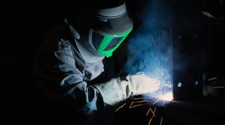 The developer describes its Z4 welding/grinding respirator as &apos;the lightest professional flip-up in the world,&apos; weighing only 1.77 lb.