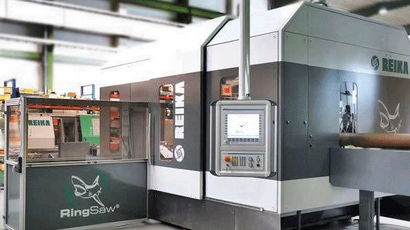 Cutting teeth are mounted with machined seats and screws rather than soldered to the blade When an edge becomes dull an operator rotates the insert to one of four fresh edges and the insert is replaced after all four edges have been used