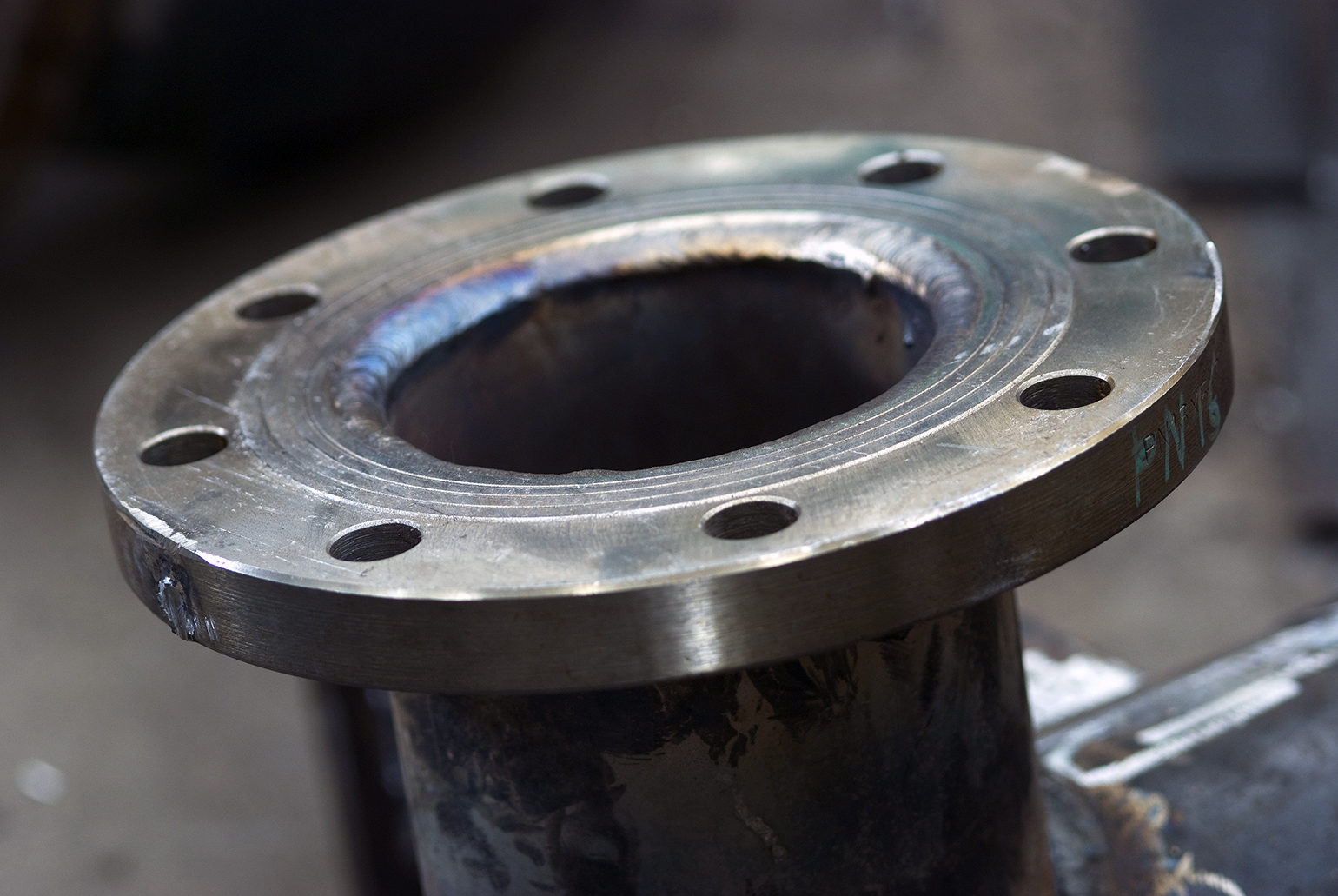 Steel Flange Dreamstime5846359 5e97195c05ebe