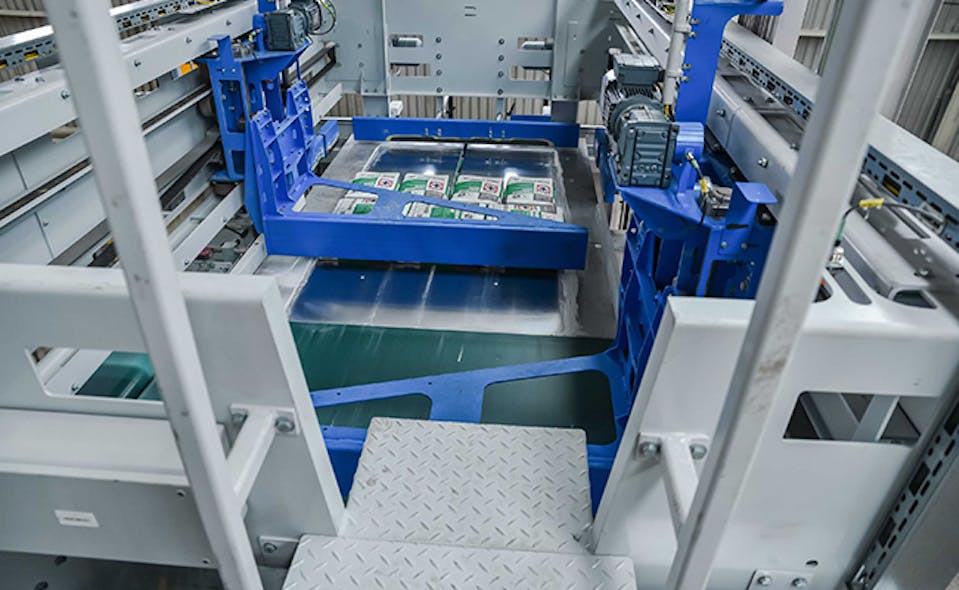 The BEUMER paletpac layer palletizer can stack the bags in an 8 or 10-bag pattern onto pallets of 1,220 x 1,020 x 245 millimeters in size.