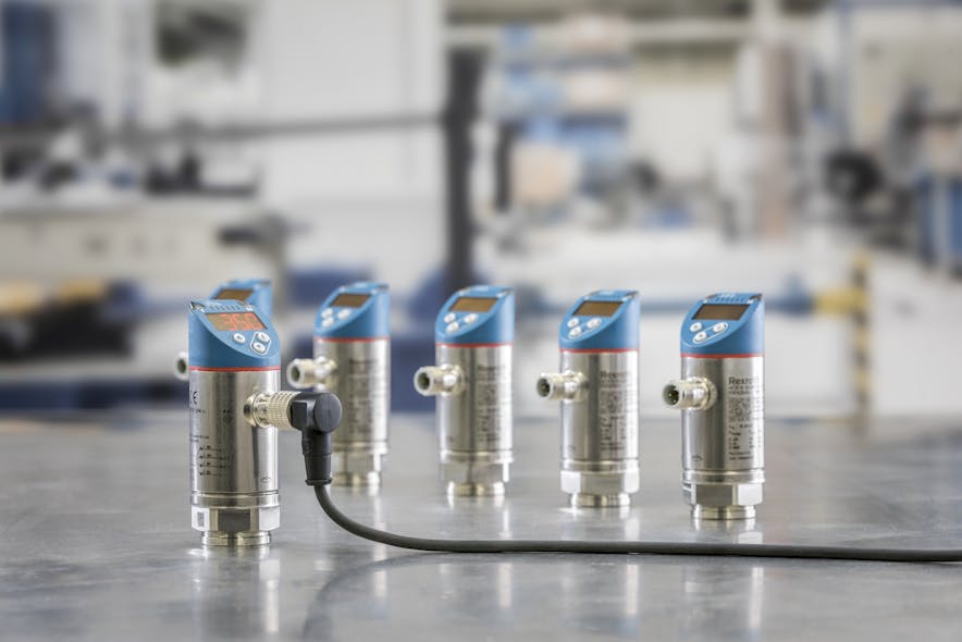 Digitally-enabled pressure switches with IO-Link: the integration of fluid technology in Industry 4.0 applications as IO-Link enables vertical connection of components all the way into IT systems.