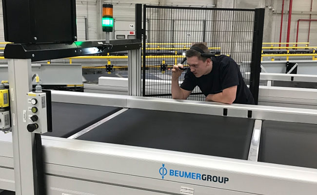 Digital transformation in practice: 3D glasses can improve service quality considerably.