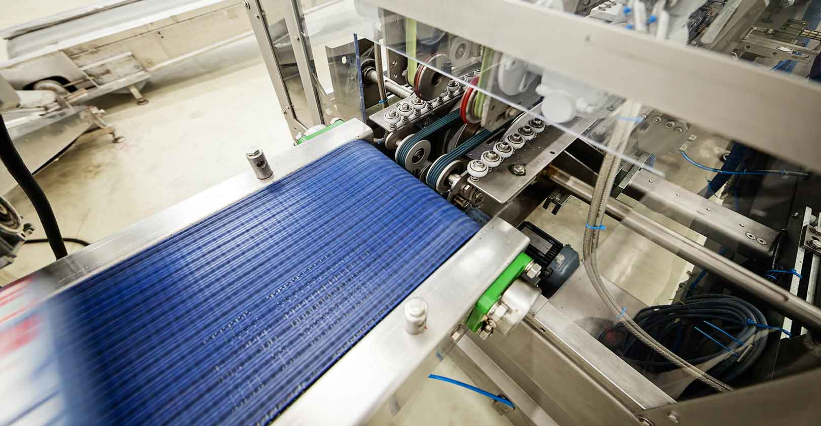 food-processing-conveyor