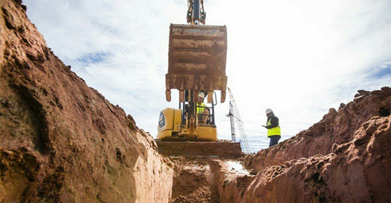 caterpillar-dirt-promo