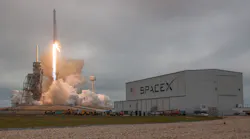 falcon-9-launch-spacex-hangar
