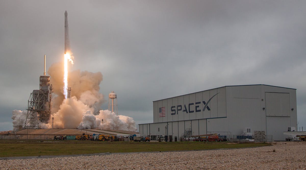Newequipment 3038 Falcon 9 Launch Spacex Hangar 1620