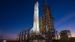 spaceX-falcon9-launchpad-night spaceX-falcon9-launchpad-night