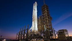 spaceX-falcon9-launchpad-night spaceX-falcon9-launchpad-night