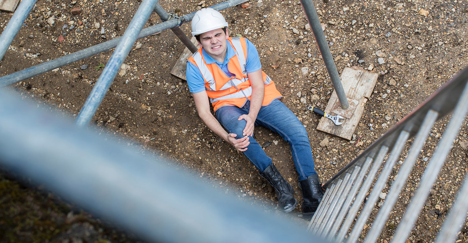 injured-worker-oh-my-knee