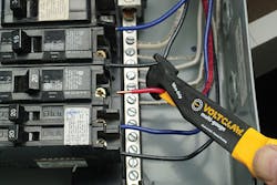 VoltClaw-Breaker VoltClaw-Breaker