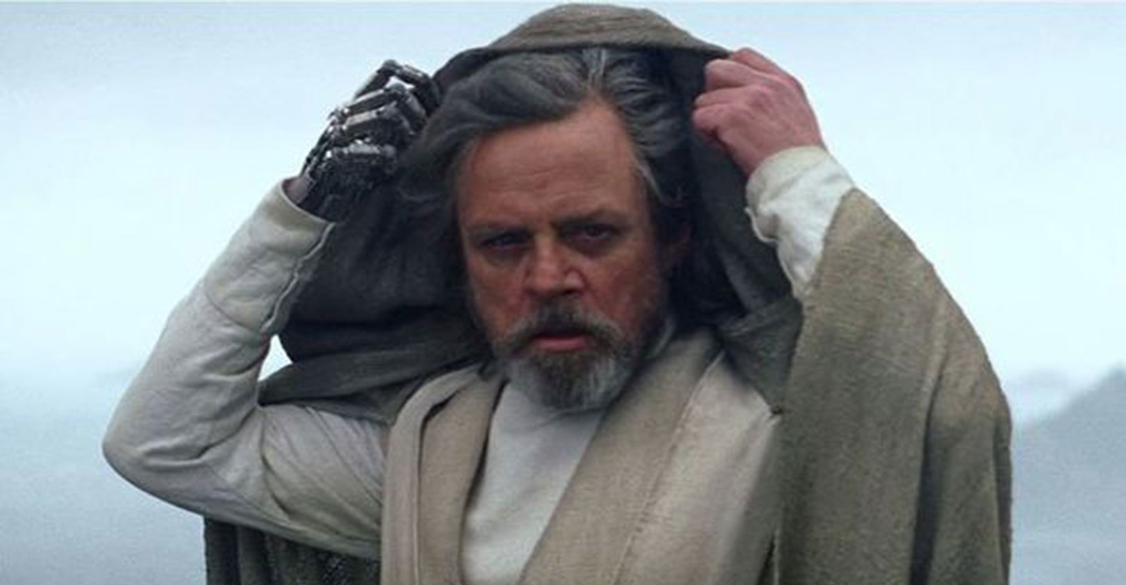 LUKE-SKYWALKER-last-jedi-1620