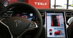 tesla-autopilot-1620-getty tesla-autopilot-1620-getty