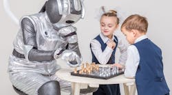 Newequipment 7292 Robot Playing Chess