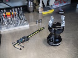 Hand-E-Camera-FT-300-Machine-Tending-web Hand-E-Camera-FT-300-Machine-Tending-web