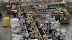 Workers-Packing-Boxes-In-Factories Workers-Packing-Boxes-In-Factories