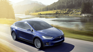 Tesla-model-x-driving