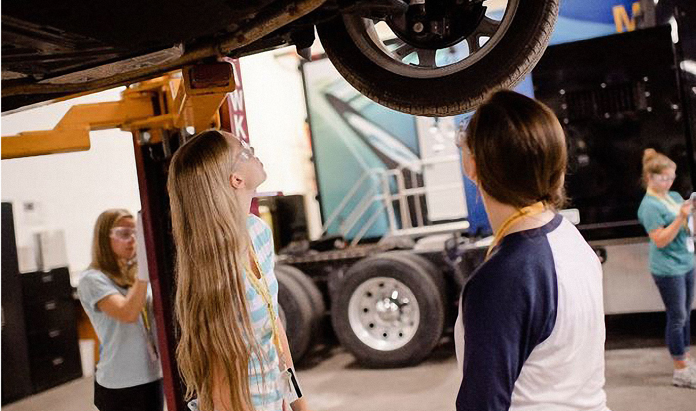 High School Girls at the Auto Engineering Summar Camp