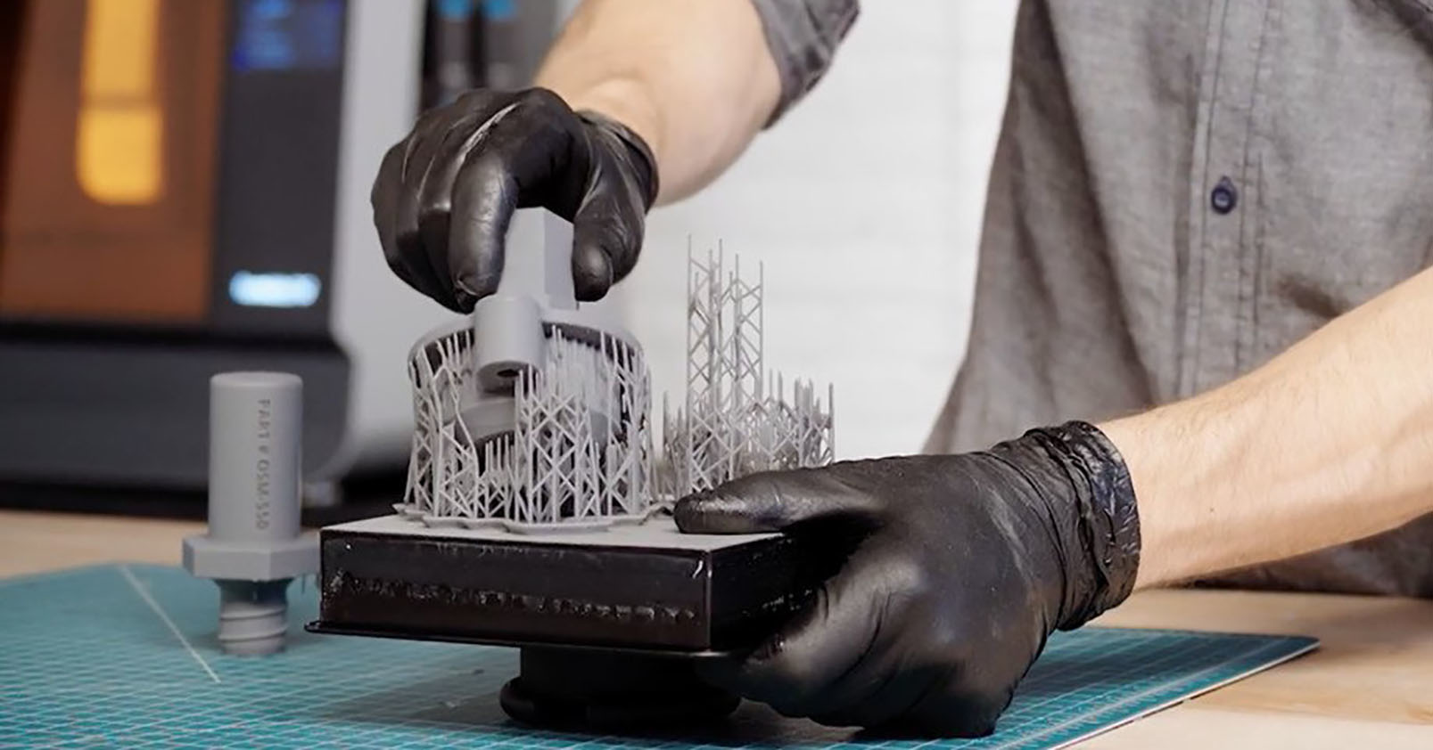 formlabs-3dprint-gloves-promo.jpg