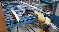 Scan of a beam placed by the production system in front of the robot with an oblique cut. Scan of a beam placed by the production system in front of the robot with an oblique cut.