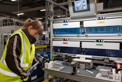 Thanks to the Poka Yoke controller, existing technology, like a digital torque wrench in this case, can easily be integrated into the error-free process. Thanks to the Poka Yoke controller, existing technology, like a digital torque wrench in this case, can easily be integrated into the error-free process.