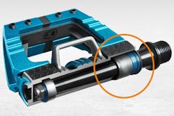 The mallet E pedals from Crankbrothers are 12% smaller and 50 g lighter than the mallet dh, another popular model from the company. The mallet E pedals from Crankbrothers are 12% smaller and 50 g lighter than the mallet dh, another popular model from the company.