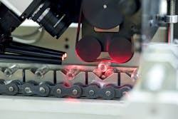 IDS camera captures high-resolution images of the glass surface during lateral rotation of the vials. IDS camera captures high-resolution images of the glass surface during lateral rotation of the vials.