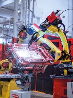 Handling-to-Welding welding cell: the handling robot positions the workpieces while the second robot performs the welding. Handling-to-Welding welding cell: the handling robot positions the workpieces while the second robot performs the welding.