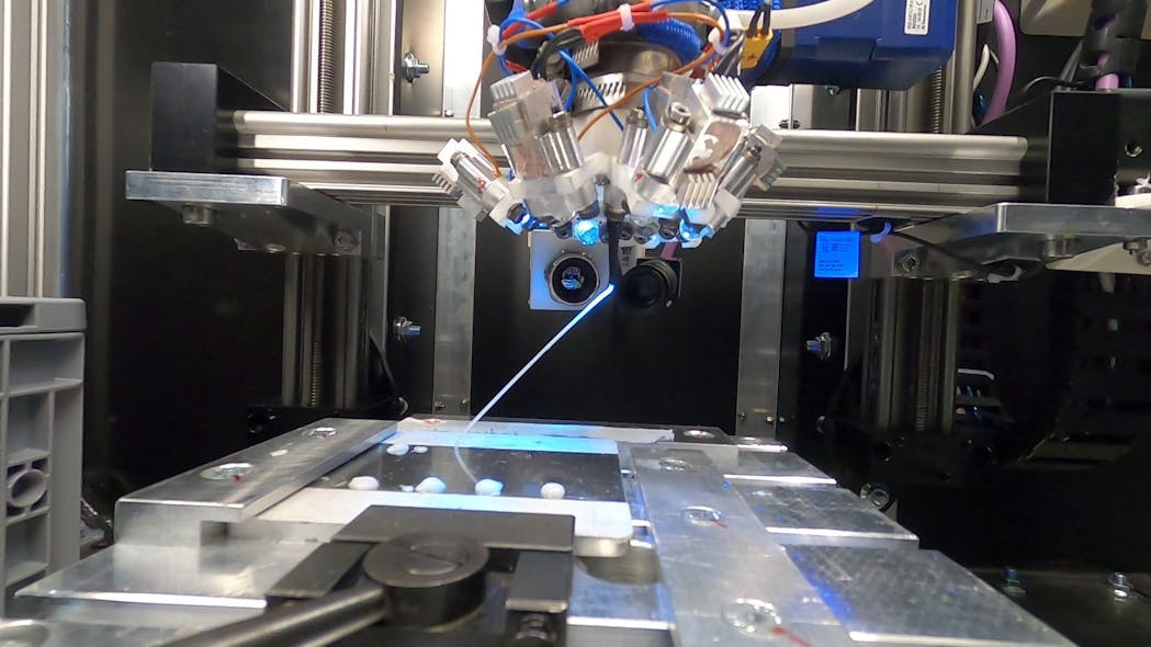 Successful 3D printing of a &apos;diagonal rod&apos; in weightlessness.