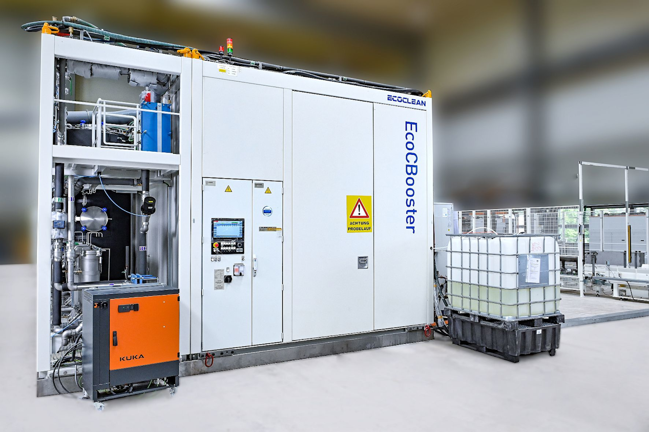 The machine comes with an integrated bath treatment module. This allows process water to be recirculated for a long time and thus contributes to lower operating costs.