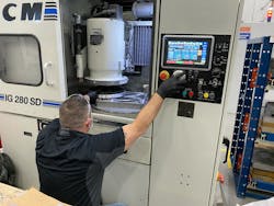 DCM Tech build plate grinding set-up DCM Tech build plate grinding set-up