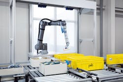 The robot picks up unknown products from bulk material and places them in the target container—300-500 parts/h depending on the gripping object. The robot picks up unknown products from bulk material and places them in the target container—300-500 parts/h depending on the gripping object.