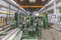 Grillo-Werke uses the new slitting line to produce high-precision, customized zinc-based special strips. Grillo-Werke uses the new slitting line to produce high-precision, customized zinc-based special strips.