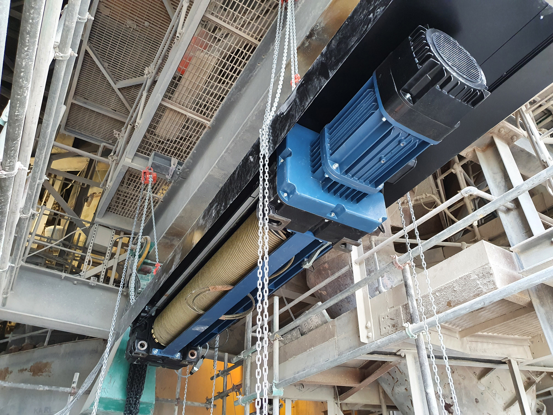 Raising the Bar in Challenging Hoist Installations New Equipment Digest