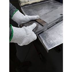 Made from a proprietary 2-layer seamless machine knit construction, Therma-Gard HeatWave TGH-15000 Hot Mill Gloves are the first-ever hot mill gloves of their kind that are tested in accordance with the ASTM F1060-08 standard and offer an ANSI/ISEA 105-2016 Level 5 Conductive Heat Resistance for superior heat protection in temperatures up to 605&deg;F.