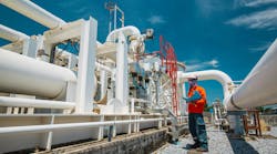 Onsite refinery labs are expediting gasoline transfers by using Raman spectroscopy to verify the octane level of blended fuel in minutes. Onsite refinery labs are expediting gasoline transfers by using Raman spectroscopy to verify the octane level of blended fuel in minutes.