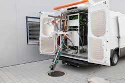 Dff22073 J4 A1198 Roboter An Anlage Dff22073 J4 A1198 Roboter An Anlage