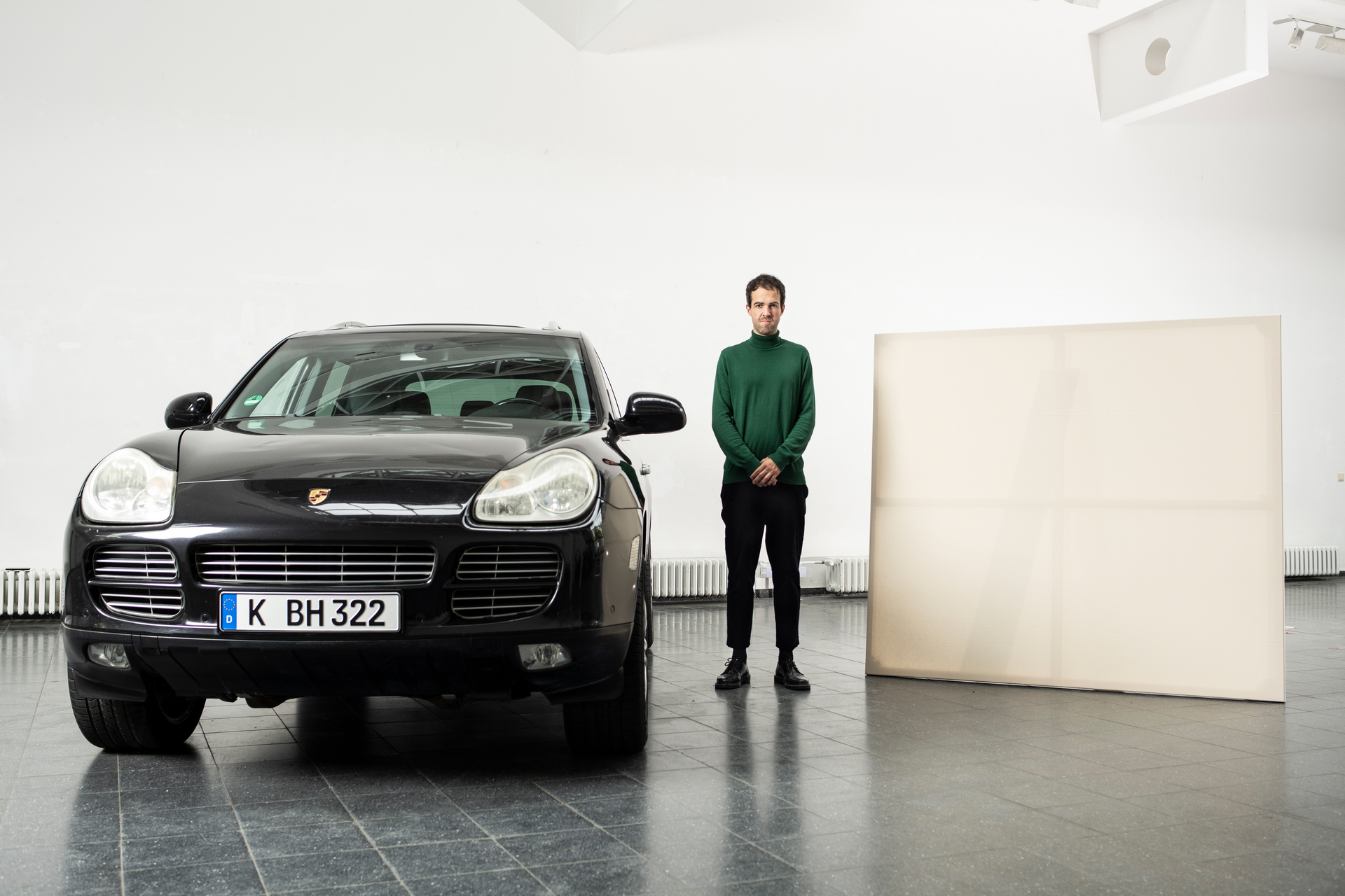 'How to turn a Porsche into a painting' &ndash; The bold vision of artist Bastian Hoffmann is born.