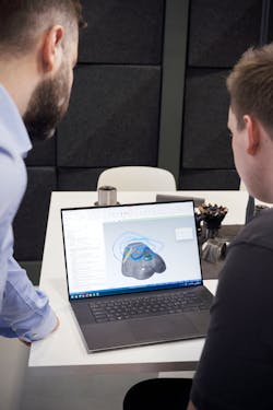 Loikkanen (left) and Pettersson (right) analyze the Impossible Statue rendering. Loikkanen (left) and Pettersson (right) analyze the Impossible Statue rendering.