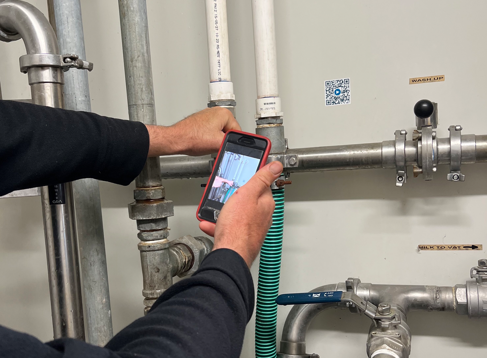 SpotCast QR-Code Safety Stickers for Video Training