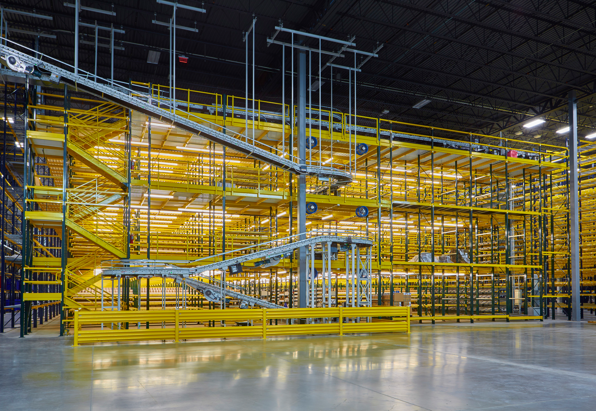 In modern warehouses, automated system speed and reliability depend on proper integration with various types of steel racking.