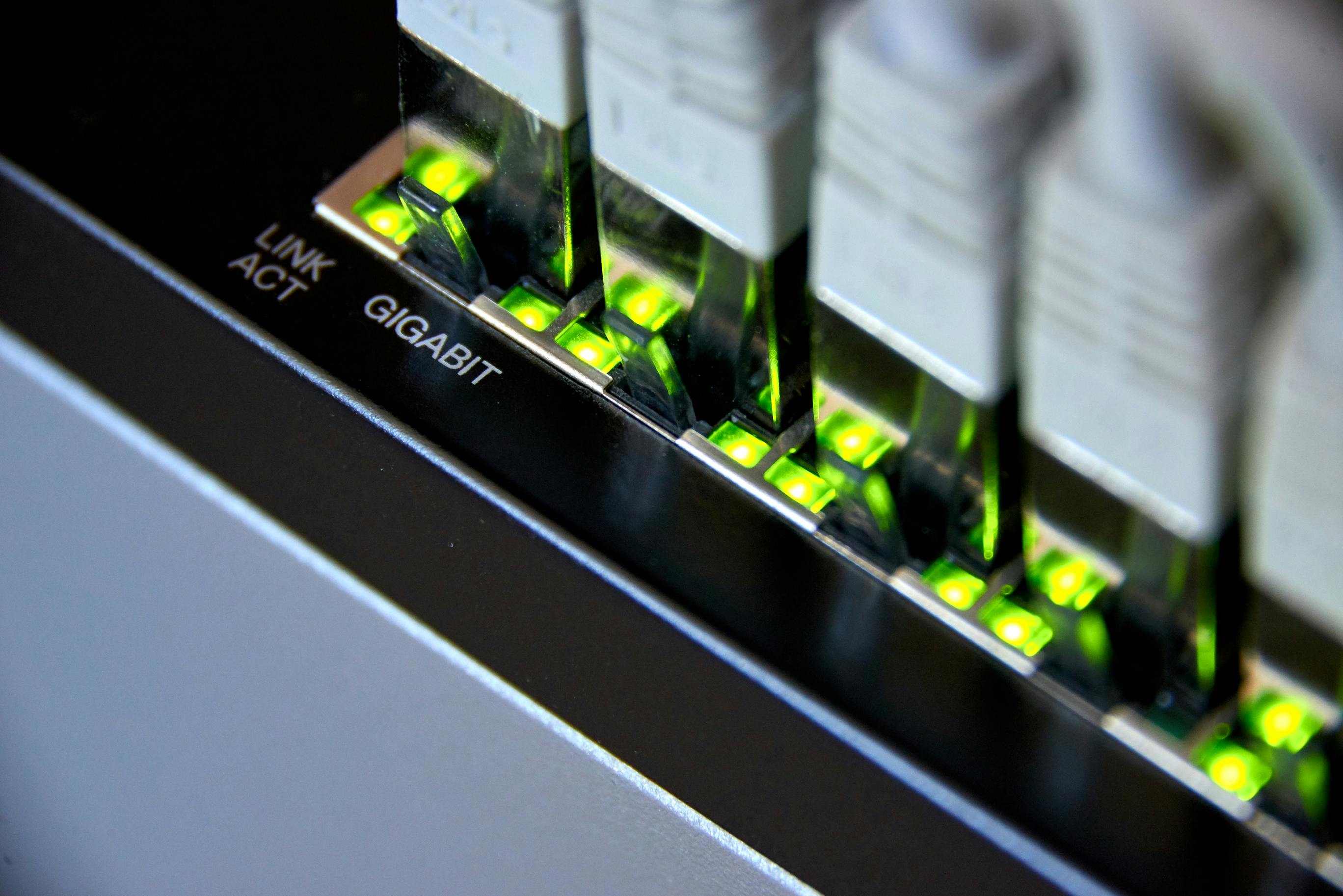 How to Power Edge Devices With Industrial PoE Switches