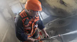 pro_beton_lone_worker