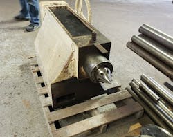 Complete tailstock showing replaceable point. Complete tailstock showing replaceable point.