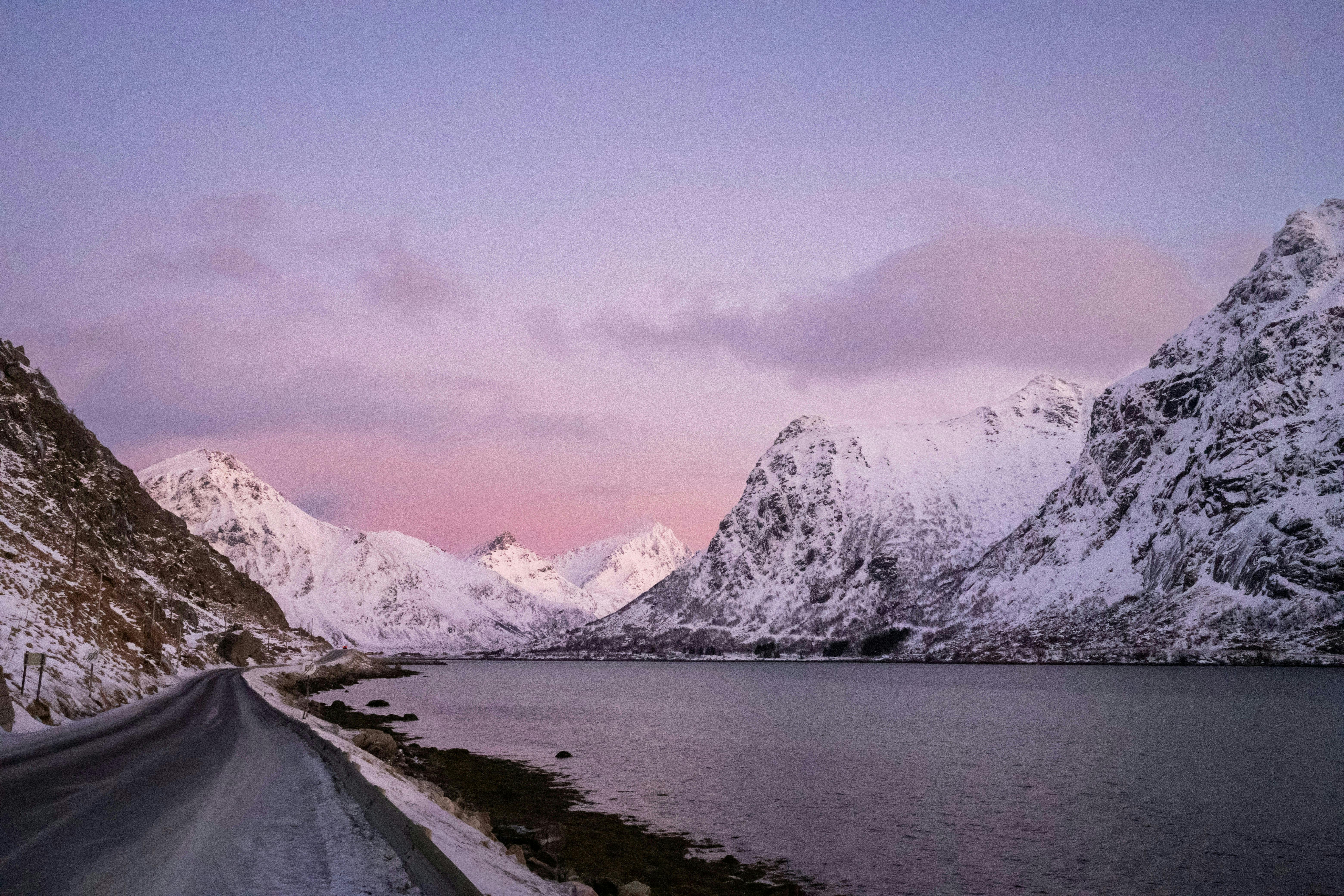 660b3d44c38cb8001ea79b98 Lauralezmanimtbeaj4cggunsplash