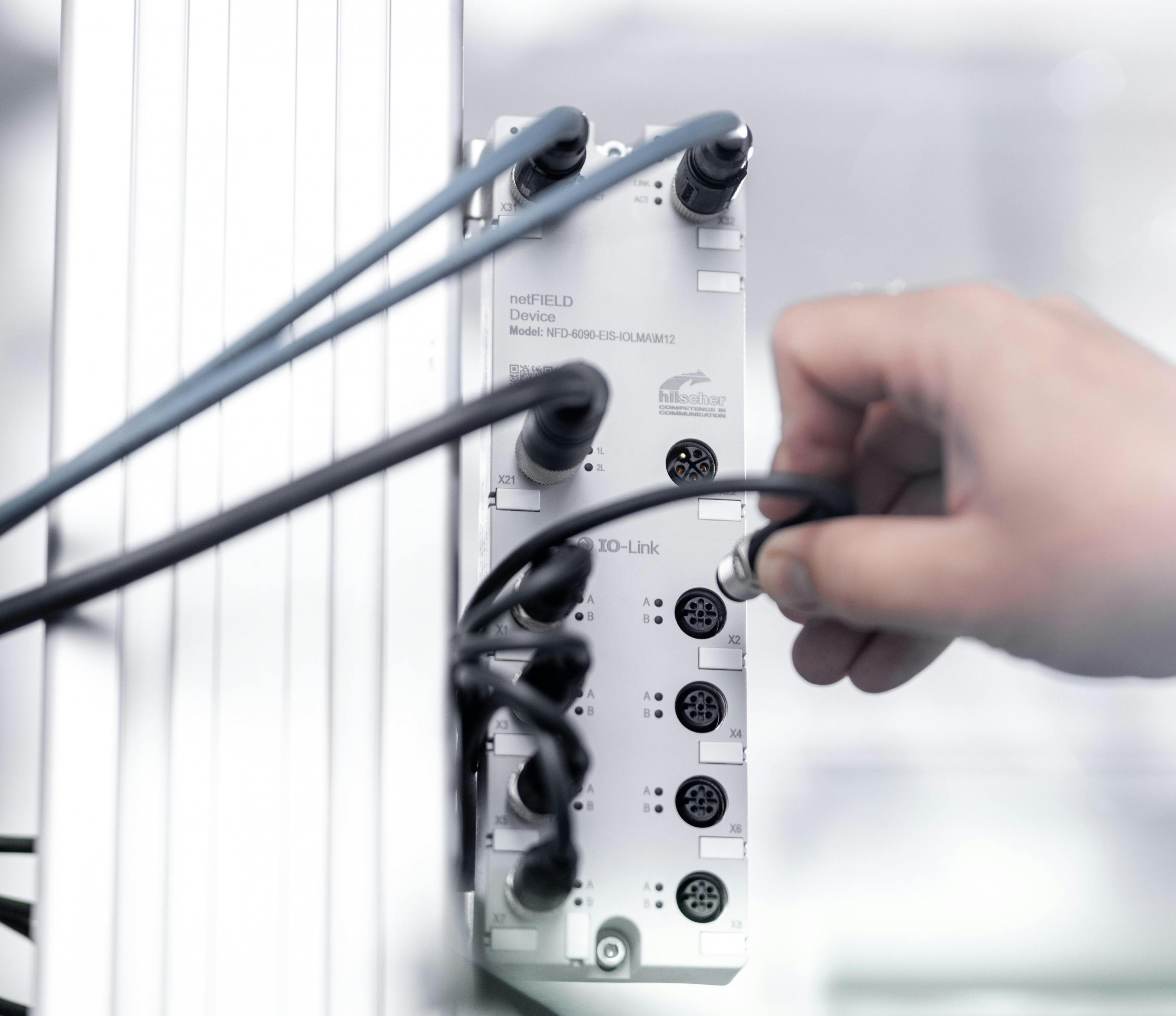 IO-link edge masters