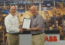 Sean Vincent (FCG director of technology programs) and Dr. Peter Bradley (ABB sales director Americas for instrumentation) during the certificate handover ceremony at ABB’s US facility in Houston/Texas. Sean Vincent (FCG director of technology programs) and Dr. Peter Bradley (ABB sales director Americas for instrumentation) during the certificate handover ceremony at ABB’s US facility in Houston/Texas.