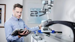 Movotrak CTU 7th axis cobot transfer unit with collision detection Movotrak CTU 7th axis cobot transfer unit with collision detection