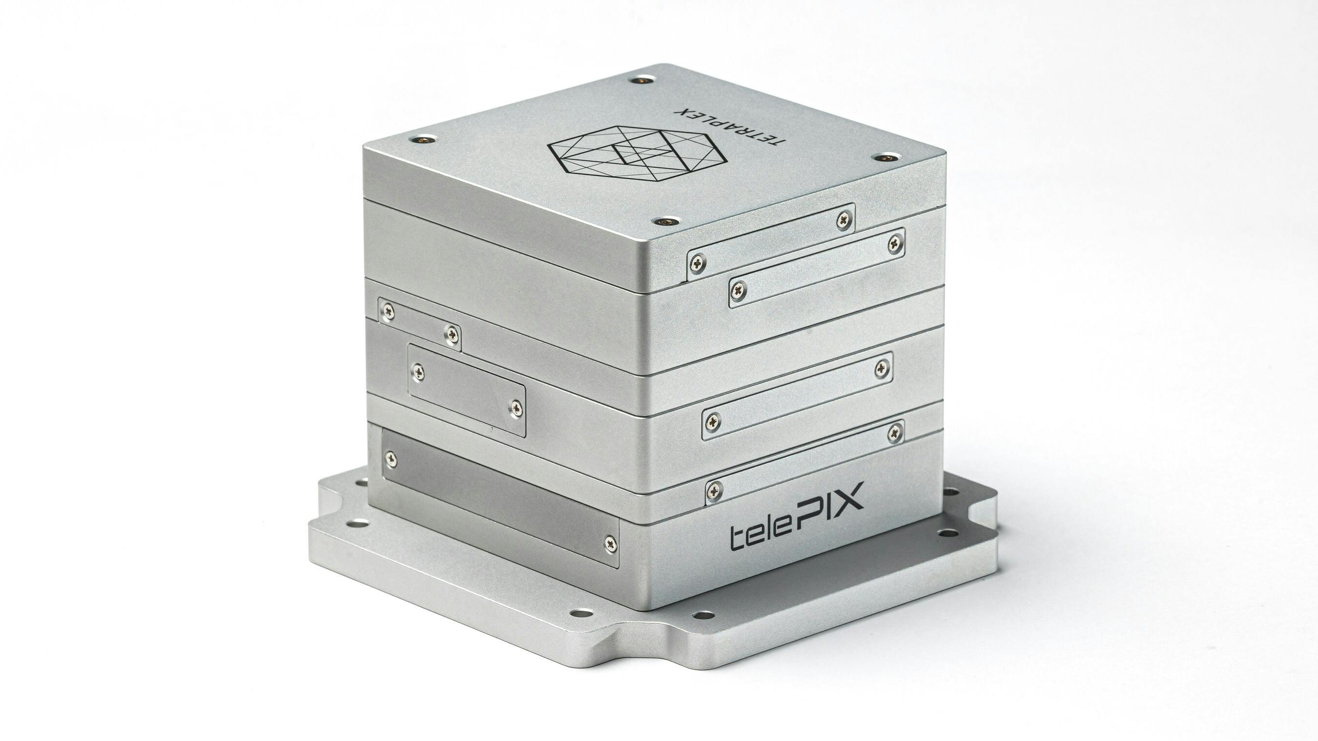 TelePIX TetraPLEX AI processor for satellites