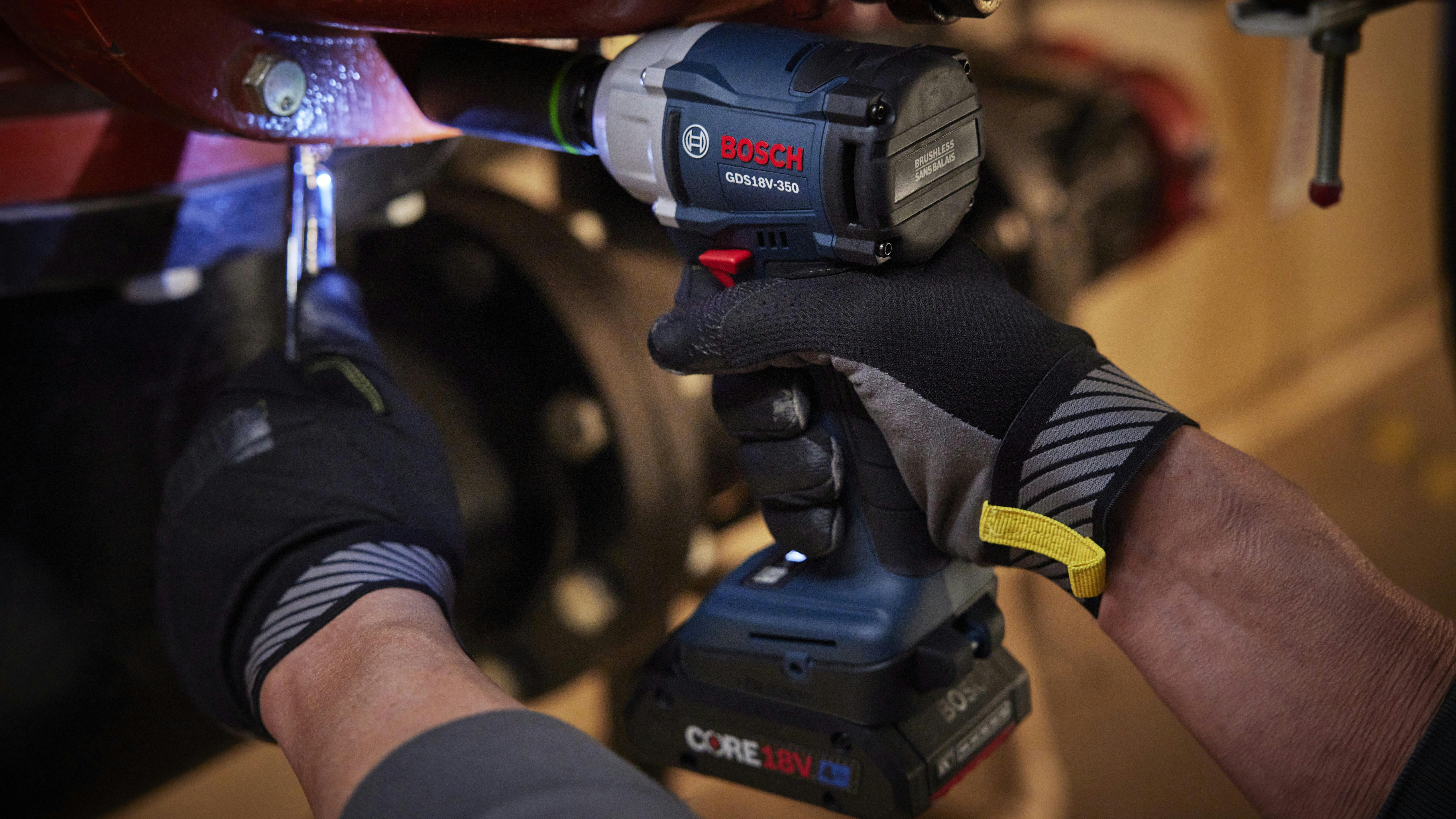 18V Brushless 1/2 in Mid Torque Impact Wrench Balances Size and Power